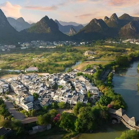 Serene Vale Inn Guilin-Free One Way Pick Up Service To High-Speed Railway Station For 2 Nights Exteriör bild