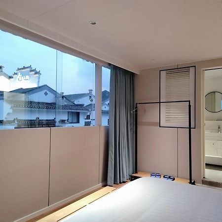 Serene Vale Inn Guilin-Free One Way Pick Up Service To High-Speed Railway Station For 2 Nights Exteriör bild