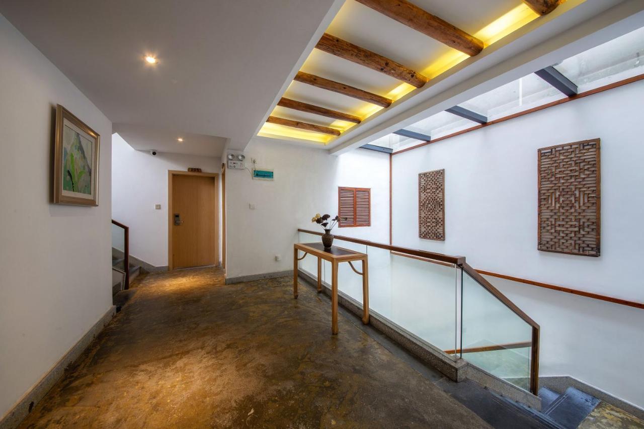 Serene Vale Inn Guilin-Free One Way Pick Up Service To High-Speed Railway Station For 2 Nights Exteriör bild