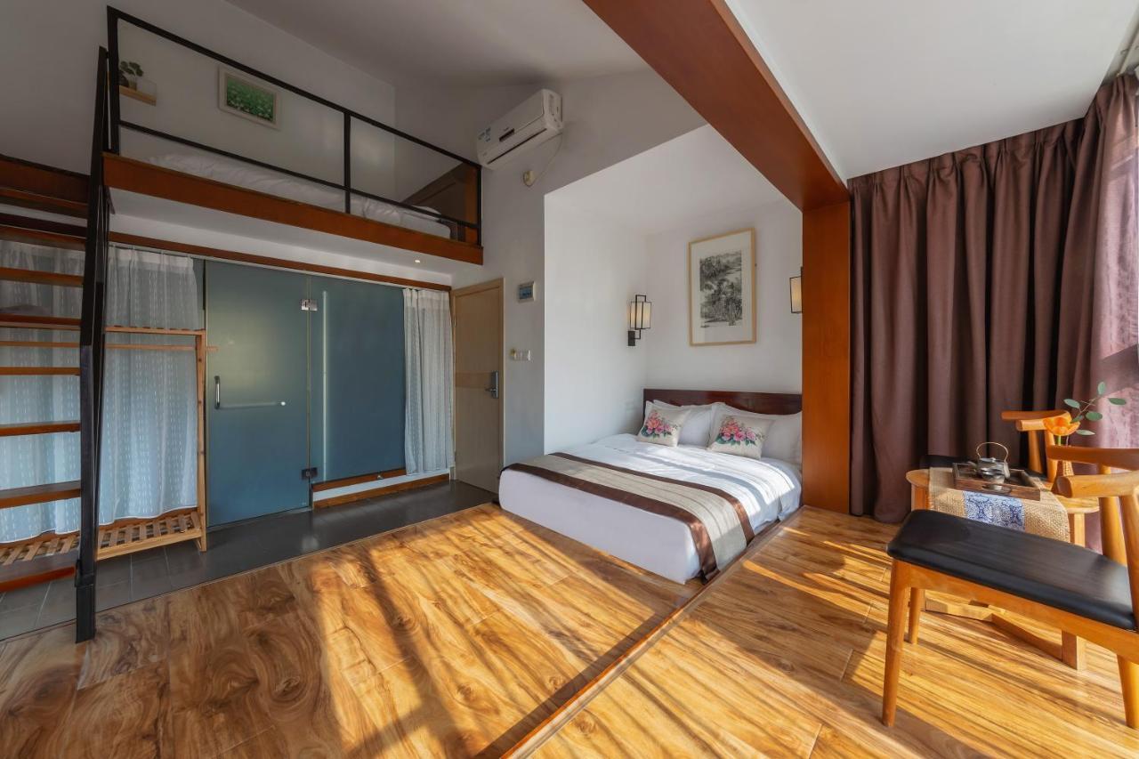 Serene Vale Inn Guilin-Free One Way Pick Up Service To High-Speed Railway Station For 2 Nights Exteriör bild