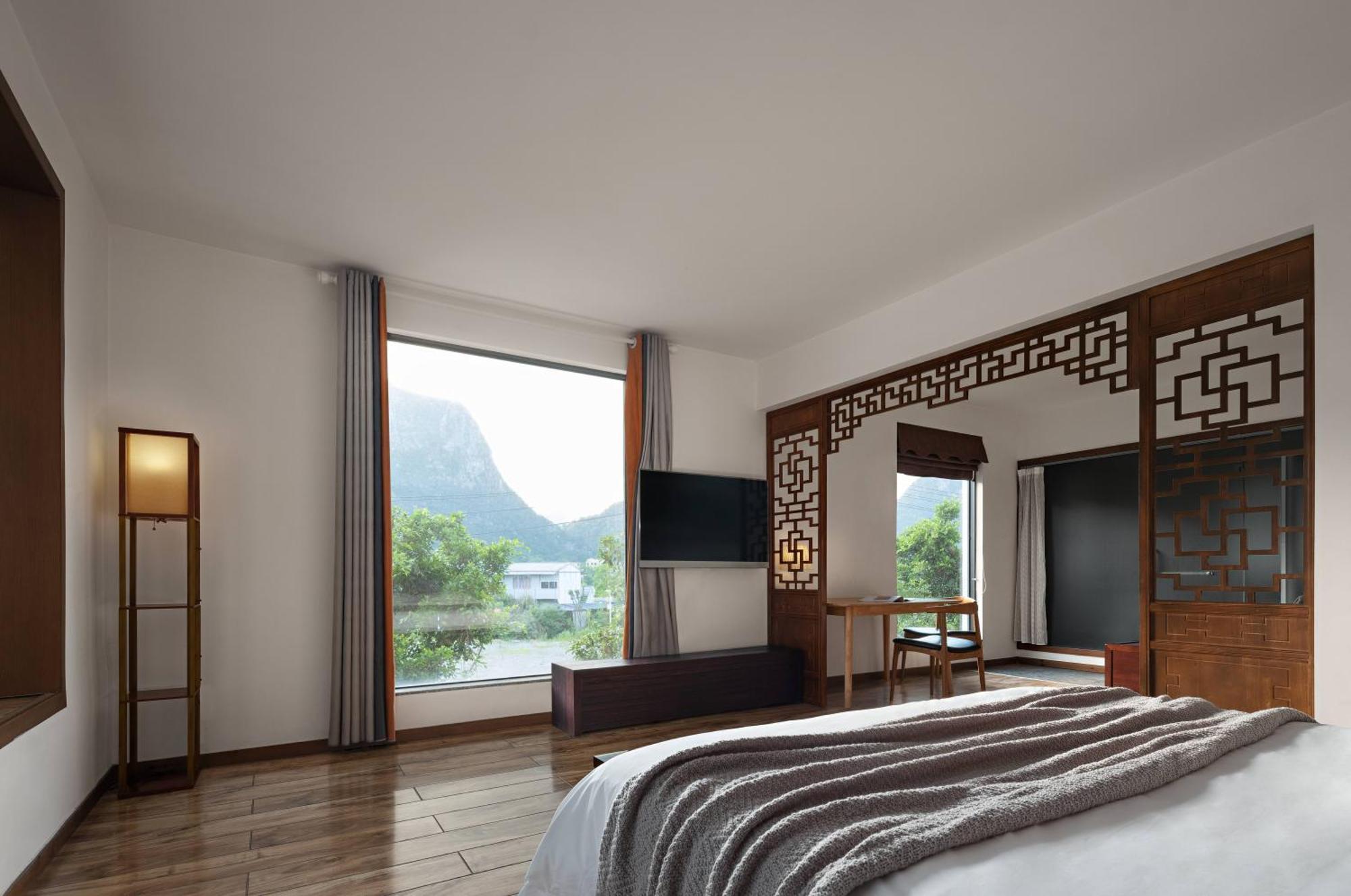 Serene Vale Inn Guilin-Free One Way Pick Up Service To High-Speed Railway Station For 2 Nights Exteriör bild