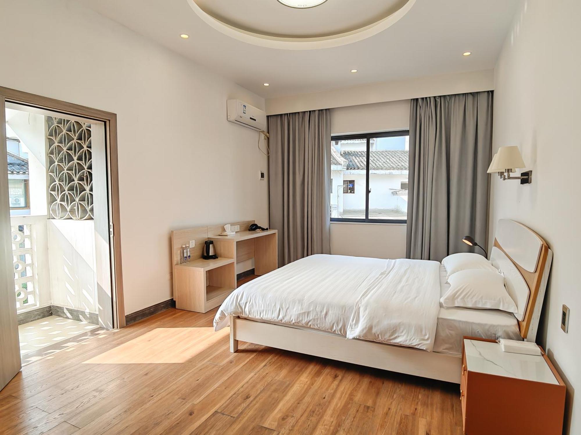 Serene Vale Inn Guilin-Free One Way Pick Up Service To High-Speed Railway Station For 2 Nights Exteriör bild