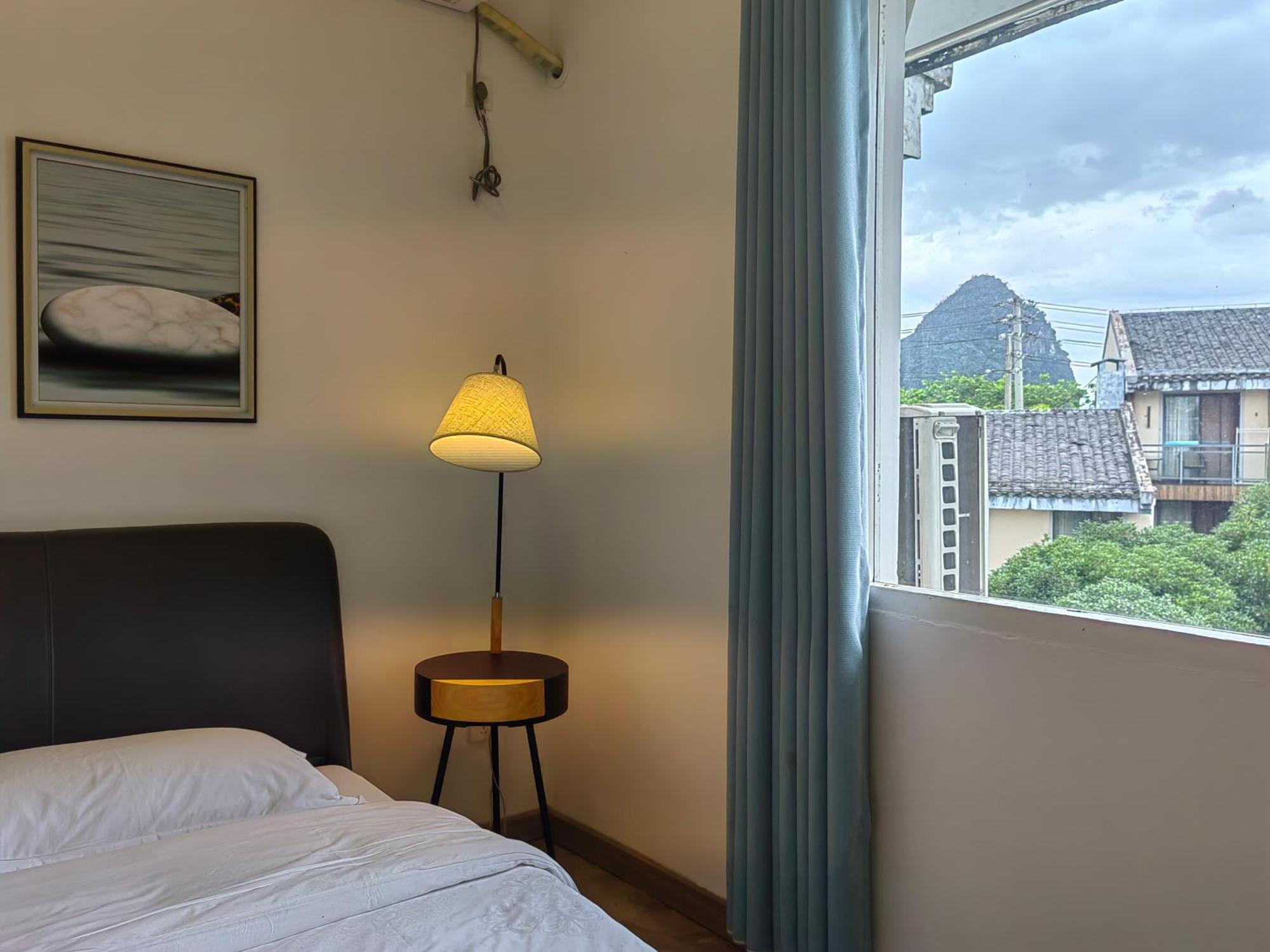 Serene Vale Inn Guilin-Free One Way Pick Up Service To High-Speed Railway Station For 2 Nights Exteriör bild