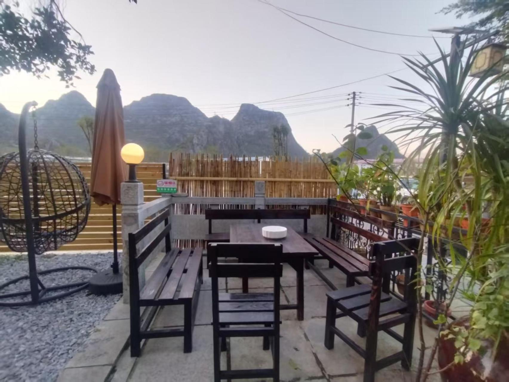 Serene Vale Inn Guilin-Free One Way Pick Up Service To High-Speed Railway Station For 2 Nights Exteriör bild