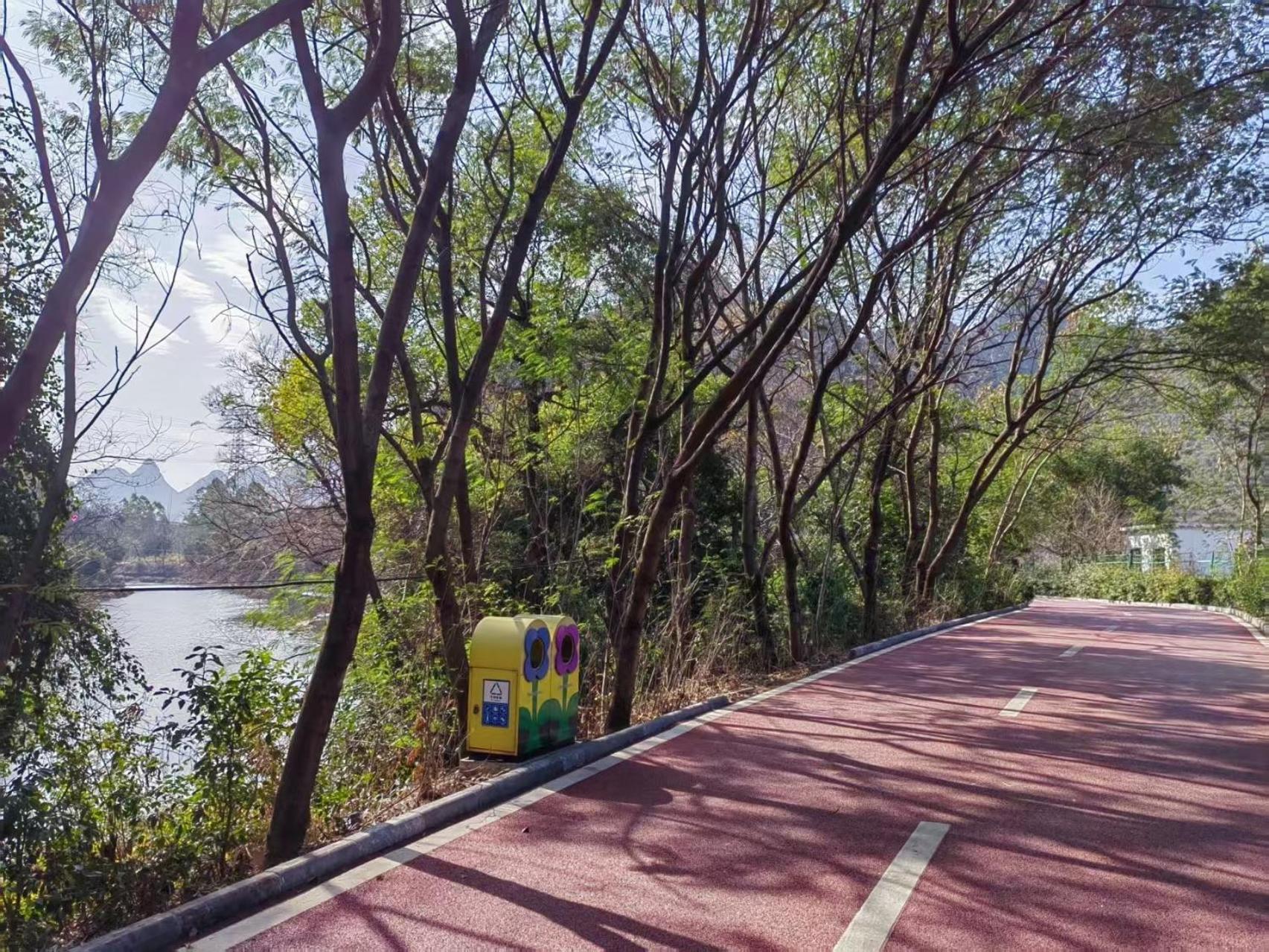 Serene Vale Inn Guilin-Free One Way Pick Up Service To High-Speed Railway Station For 2 Nights Exteriör bild